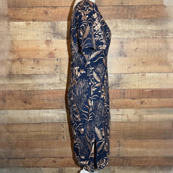 JS COLLECTIONS Maya Short Flutter Sleeve Embroidered Sheath Dress size 6 - Picture 3 of 13